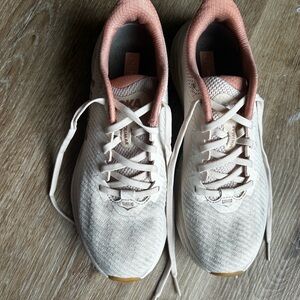 Women's HOKA Solimar Sneaker